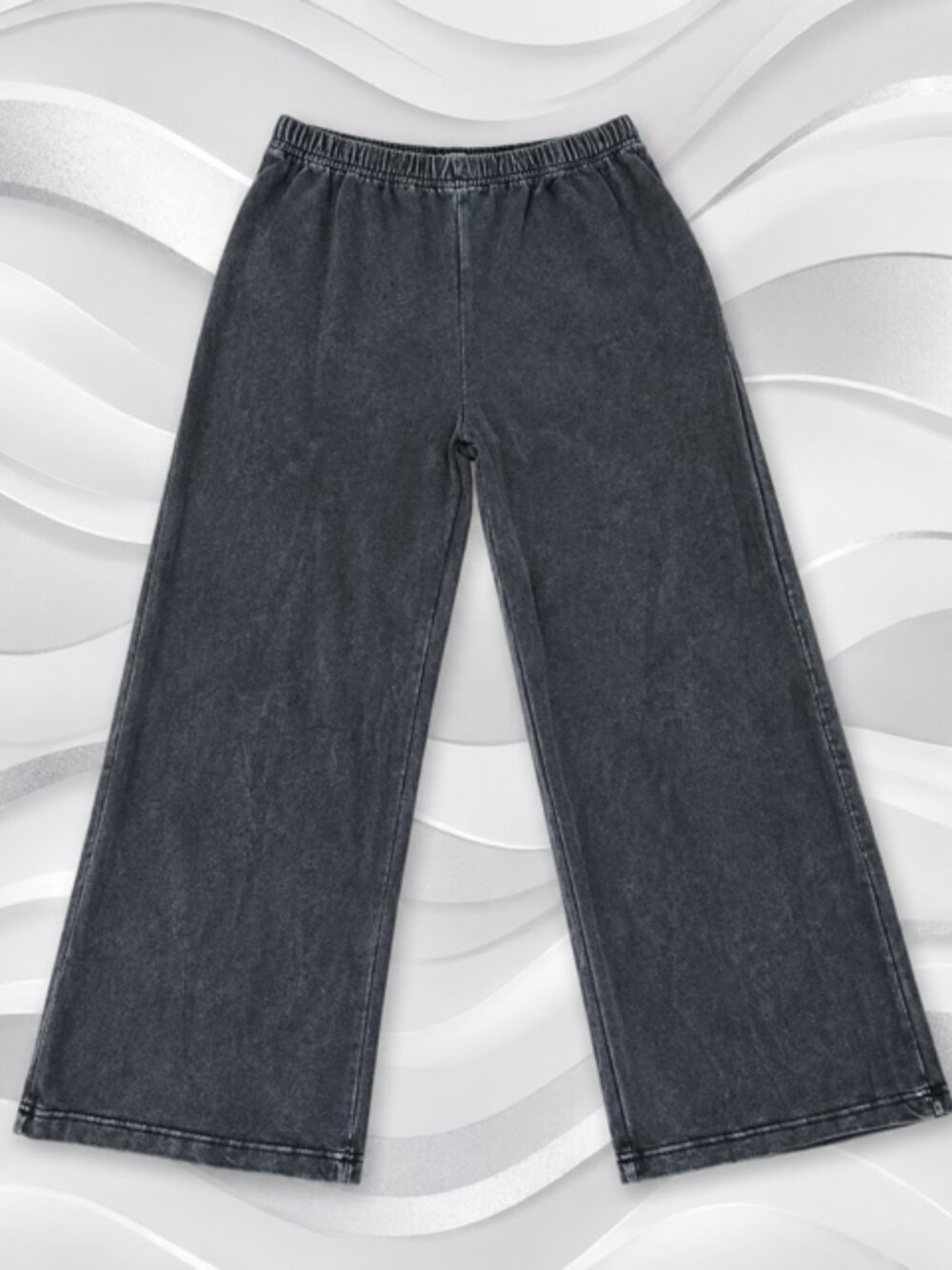Two Piece Pants and Tee Set Black Women's XL NWOT - Picture 2 of 3